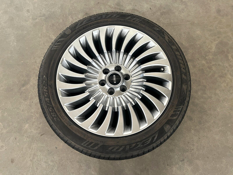 ⭐2018-2021 LINCOLN NAVIGATOR RIM WHEEL TIRE 285/45/22 22X9.5 OEM LOT2557