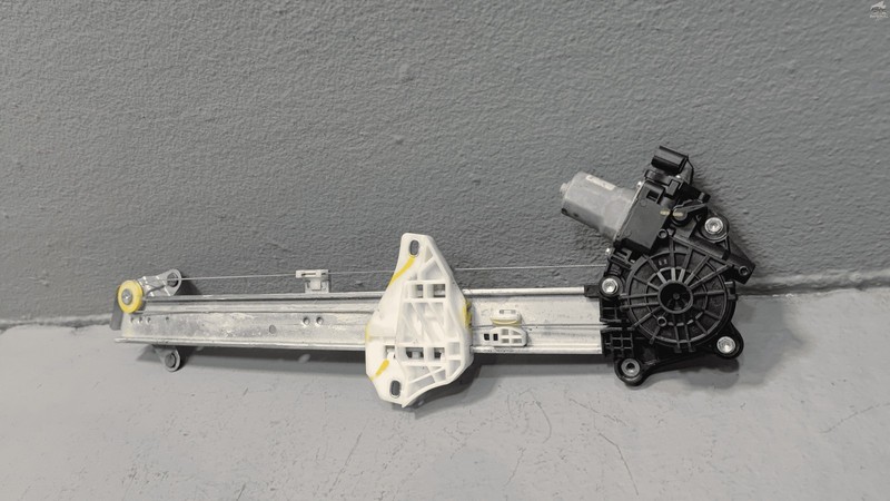 2017-2018 Honda CR-V Rear Right Passenger Door Window Regulator w/Motor OEM