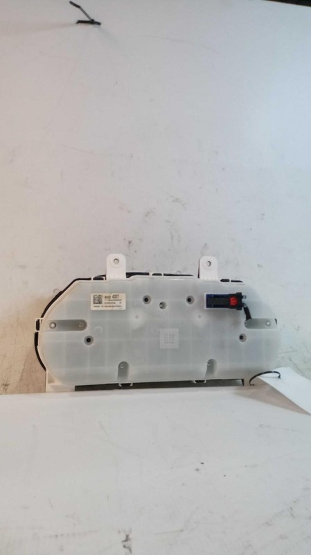 2019 Chevrolet Malibu Speedometer Gauge OEM White 184K Miles NJ25-18697-463123