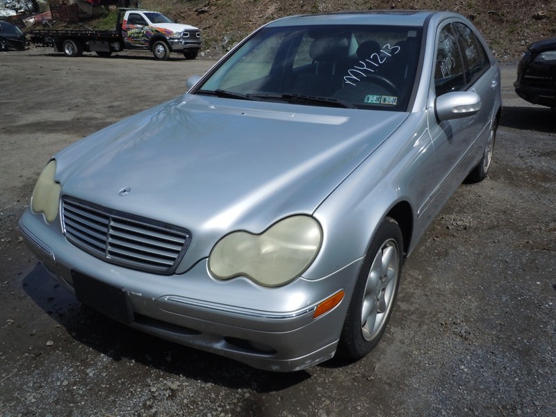 2003-2005 Mercedes-Benz C240 Transfer Case OEM Sedan Wagon