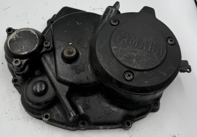 1986 Yamaha Moto-4 YFM225 YFM 225 S ATV Engine Clutch Cover Panel Dip Stick I3