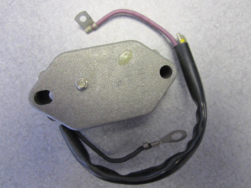 581736 Evinrude/Johnson/OMC Outboard Voltage Regulator