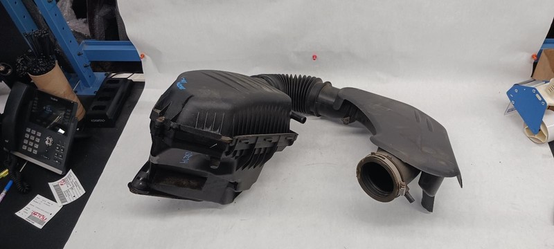 11-'19 CHRYSLER 300 Air Cleaner Box filter housing 3.6L OEM 1 Year Warranty!