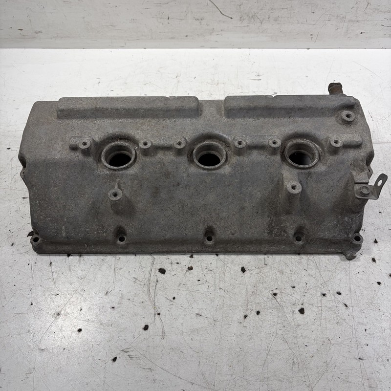 96-97 Honda Passport V6 Right Cylinder Head Valve Cover 8-97117-346-1 OEM