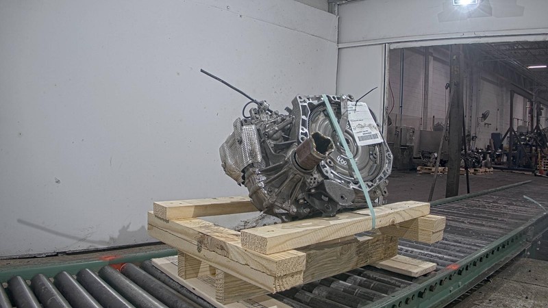 2020 Hyundai Venue Automatic Transmission Assembly FWD 77K Miles OEM Green