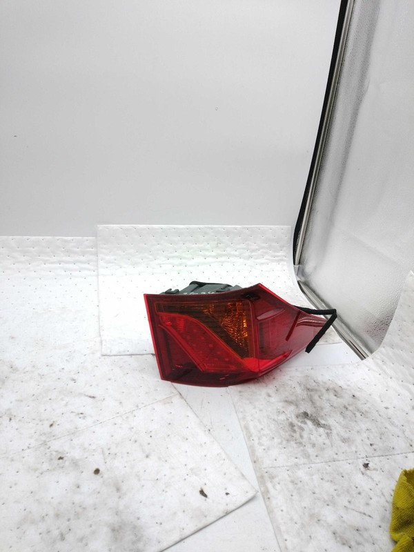 2015 Lexus GS350 Left Tail Light Assembly Black OEM 43674 Used 144K Miles