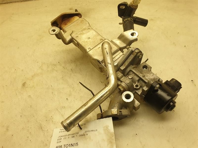 2015 TOYOTA PRIUS 1.8L FWD AT EGR VALVE