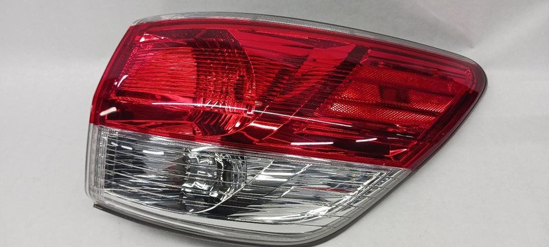 13-'16 NISSAN PATHFINDER Right passenger outer Taillight 3.5L OEM Grade A!