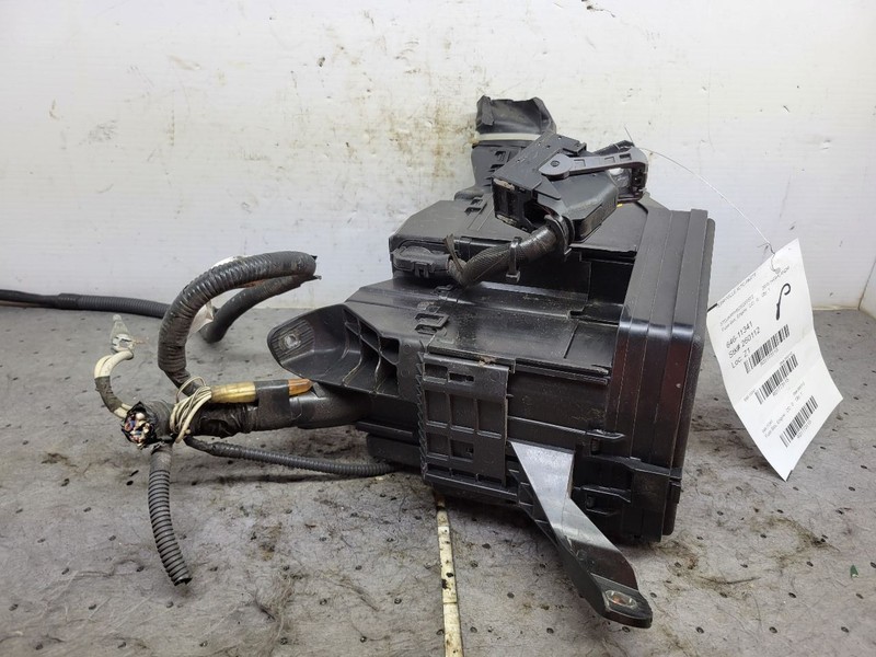 Fuse Junction Box Engine VIN K 5th Digit Fits 14-16 HIGHLANDER 1773115