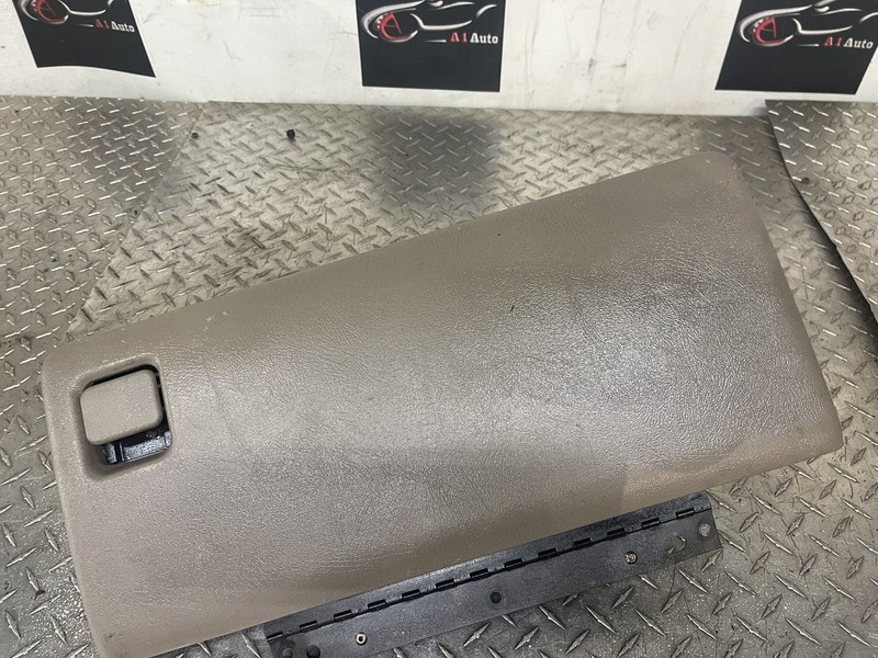 00-05 GMC Yukon Denali Glove Box Assembly Tested Pewter