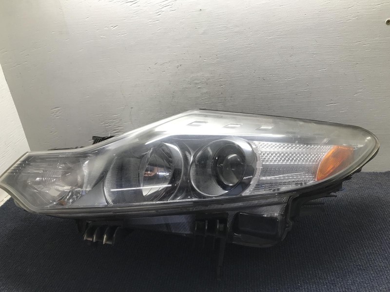 2012 NISSAN MURANO Left driver headlight Headlamp halogen OEM 11 12 13 14