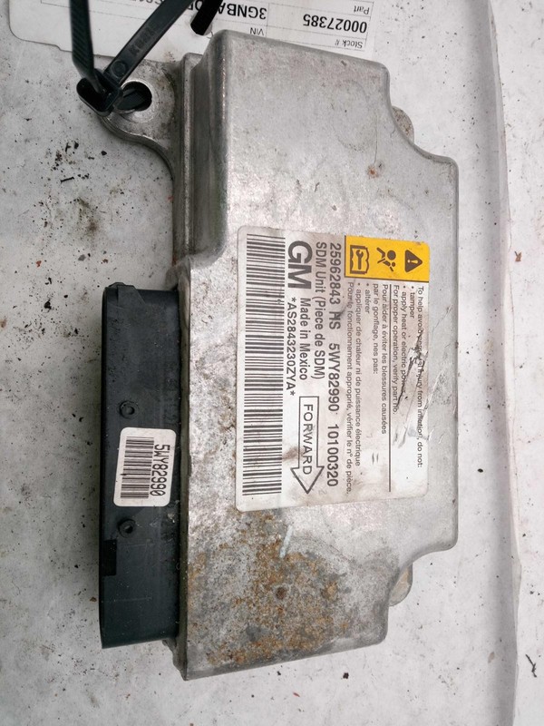 Used Air Bag Module fits: 2010 Chevrolet Hhr Air Bag center front seat exc. SS w