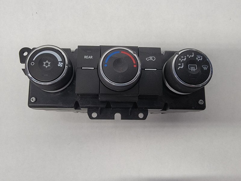 13-'17 CHEVROLET TRAVERSE Heat AC Controller front manual OEM 1 Year Wnty!