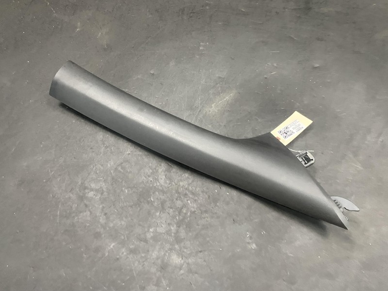 Front Right A Pillar Trim Panel 2018 Kia Sportage 85820-D9000 2017 2019 - 2022