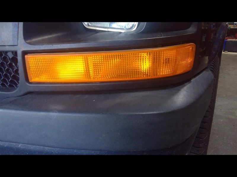 Driver Corner/Park Light Below Headlamps Fits 03-23 EXPRESS 2500 VAN 1685397