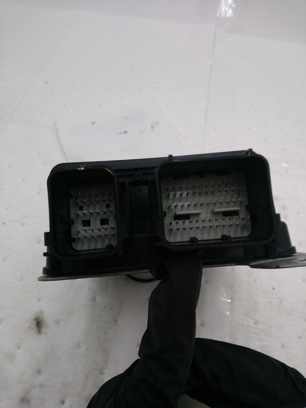 Used Air Bag Module fits: 2015 Ford Fusion Air Bag from 07/14/14 Grade A