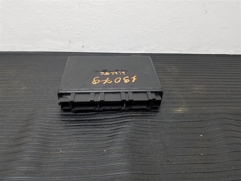 03-06 Chevrolet Tahoe BCM Body Control Module OEM 15116066