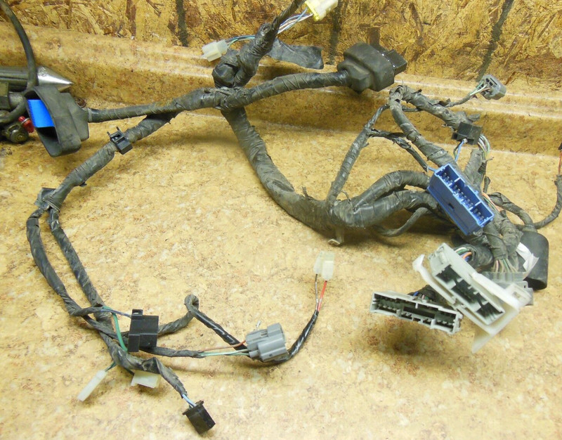 2002 Honda Goldwing GL1800 GL 1800 Electrical Wire Harness Sub Loom Plug Front