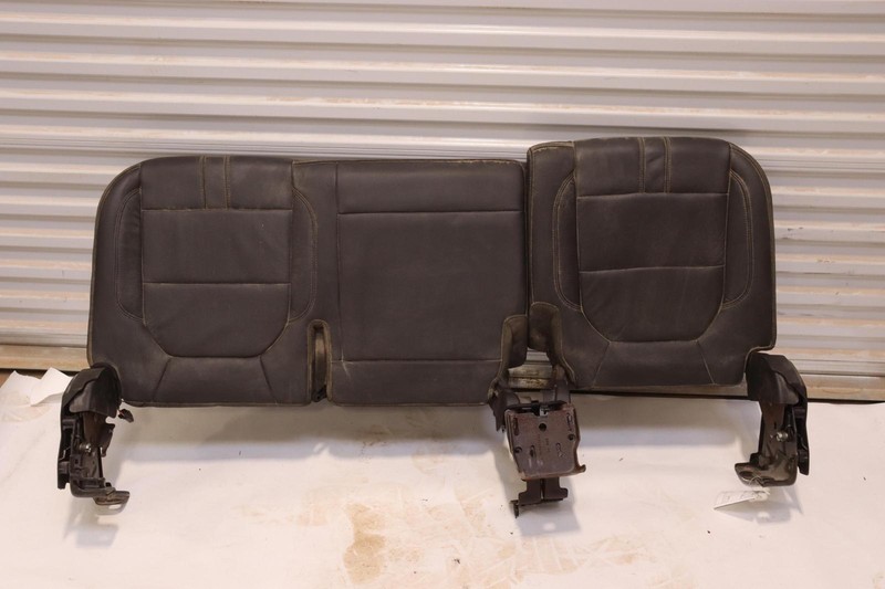 2020-2023 CHEVY SILVERADO 2500HD CREW CAB REAR SEAT LOWER CUSHION LEATHER OEM