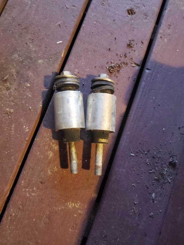 Uppertransom MOUNT bolts SUZUKI MARINE 1987-2003 150/200/225HP OUTBOARD DT