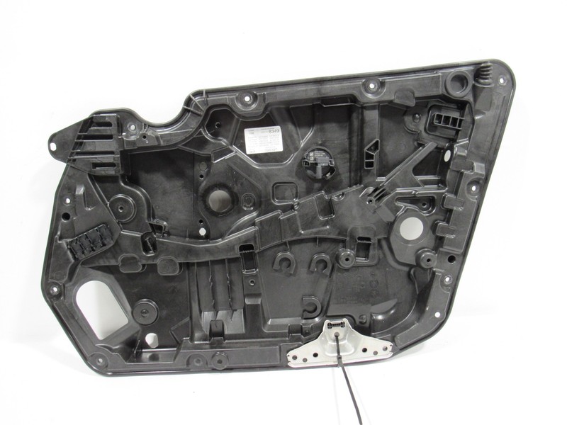 19-23 Mercedes CLS450 C257 2021 Front Right Door Window Regulator Carrier ; :A
