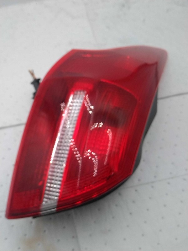 2015 Ford Focus Right Tail Light Assembly - White - Used OEM Part 416579