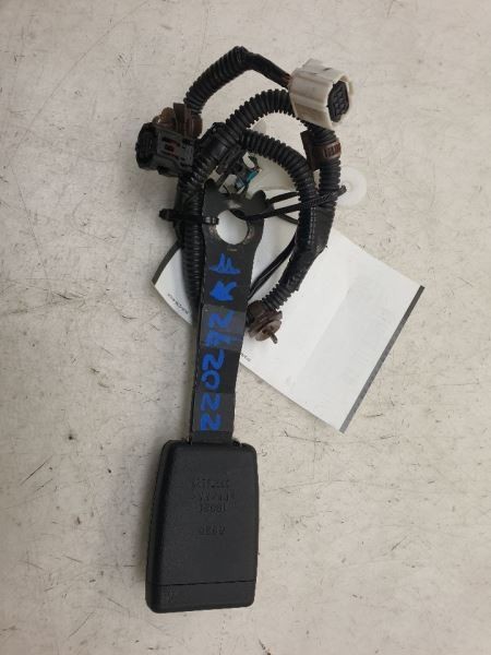 14-19 TOYOTA COROLLA S PASSENGER SIDE FRONT SEAT BELT BUCKLE