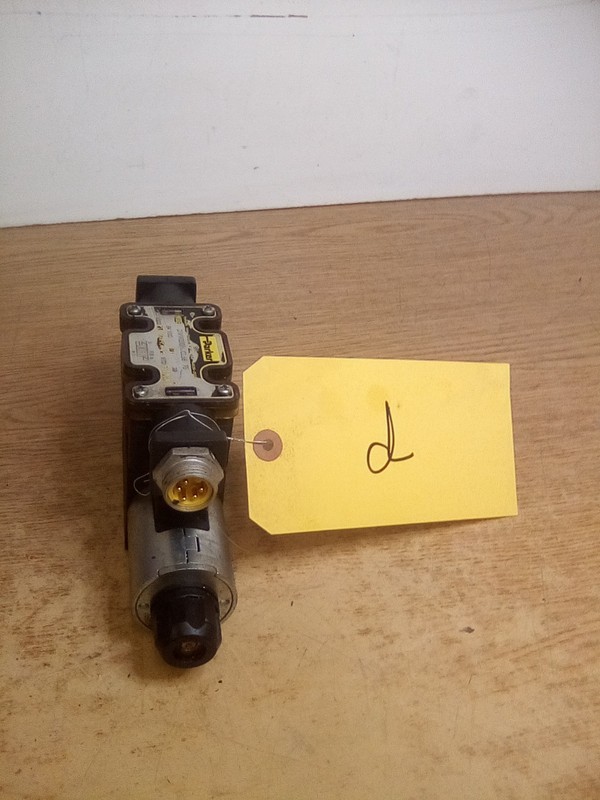 Parker D1VW20DNJCL56 Hydraulic Valve