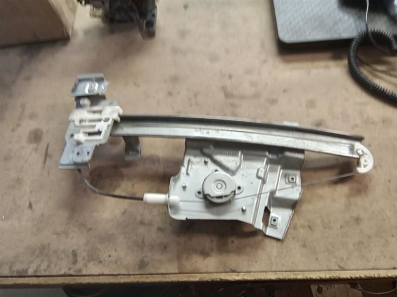Driver Left Front Window Regulator Fits 06-11 LUCERNE 265337