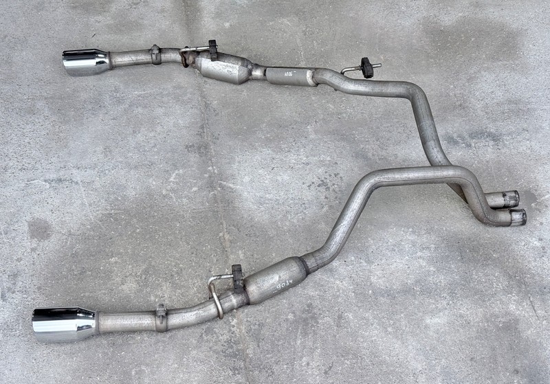 ✅ 09-24 RAM 1500 Class 5.7L HEMI OEM REAR EXHAUST SYSTEM PIPE TUBE RESONATOR 67K