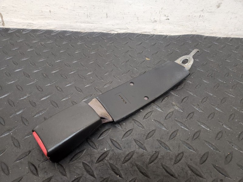 02-05 Dodge Ram 1500 Front Center Buckle 40-20-40 Gray (DV) OEM 5GW281DVAB