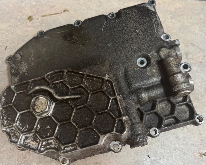 2001 Suzuki GSF1200 GSF 1200 Bandit Engine Oil Drain Plug Pan Bottom Case 01 Z5