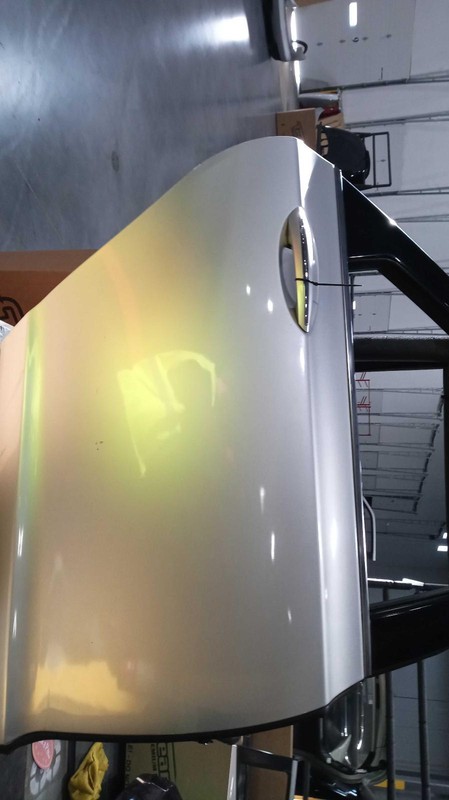 2018 Lincoln MKX Rear Right Door OEM 451176, 127K Miles, Used Condition