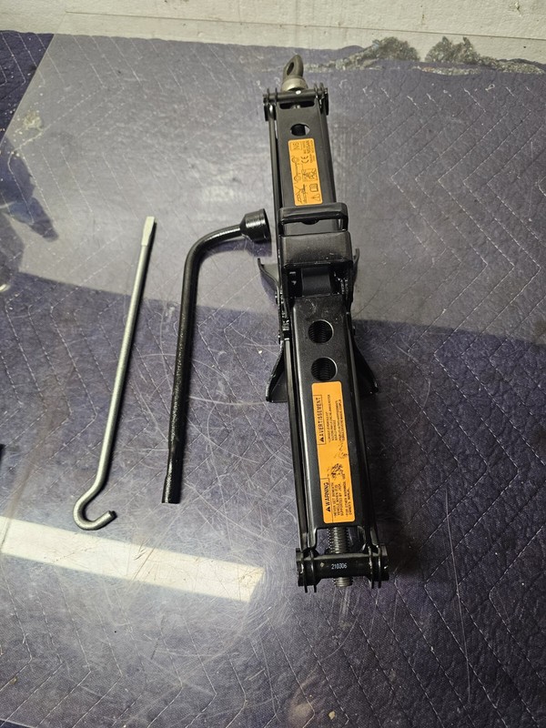 JACK ASSEMBLY WITH JACK HANDLE AND LUG WRENCH FITS:2003-2024 NISSAN MURANO