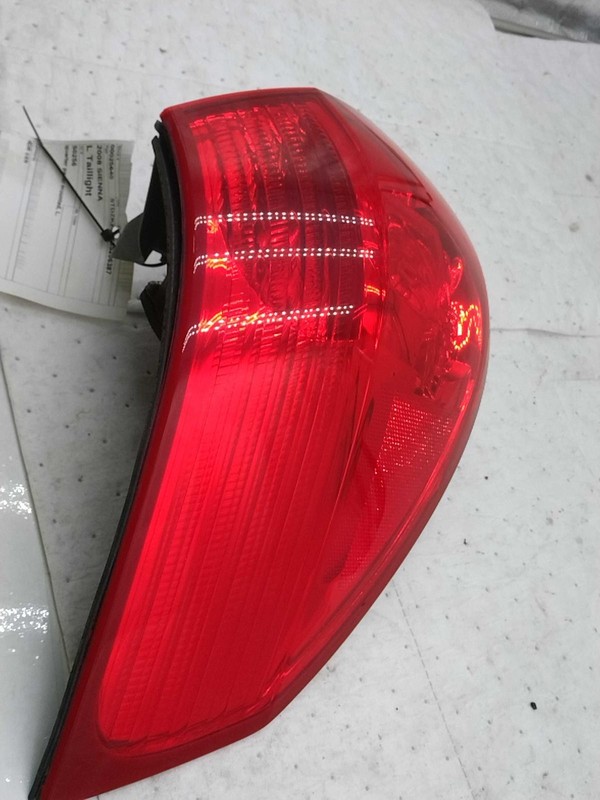 2008 Toyota Sienna Left Tail Light Assembly White OEM 376656 110K Miles