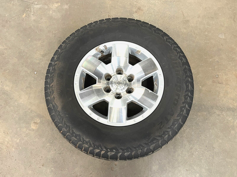 ⭐07-14 TOYOTA FJ CRUISER WHEEL RIM TIRE 6 SPOKE 265/70/17 17" INCH OEM LOT2554