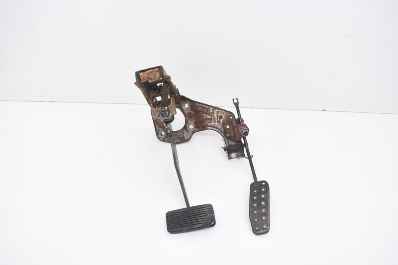 1999 Mazda Miata Mx-5 NB Automatic Gas and Brake Pedal Assembly OEM KW88