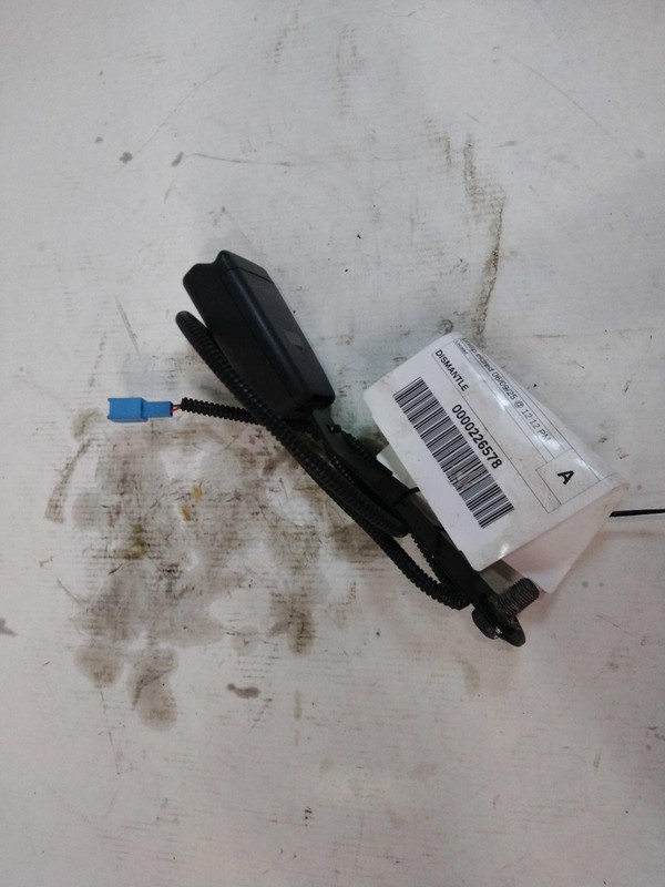 2015 Honda Fit OEM White Driver Seat Belt Buckle - 79K Miles - Used