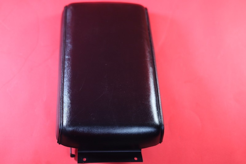 1982-1987 CAMARO FBODY IROC-Z 5.0 5.7 Z28 2.5 L69 CONSOLE LID COVER *1403576 GM*