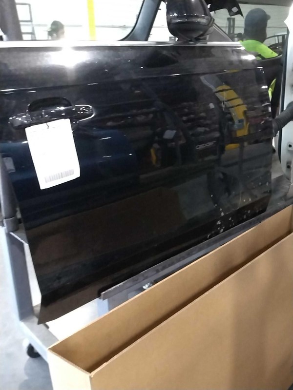 2009 Audi A4 Right Front Door Black with Mirror, 132k Miles, OEM Part 328735
