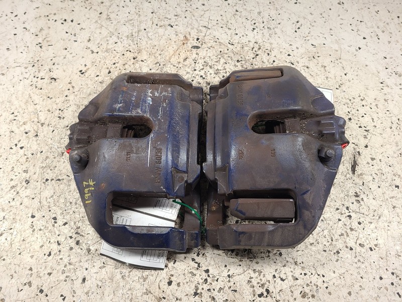 BMW 750i Brake Caliper Pair Front Driver Left Passenger Right OEM 2009-2015