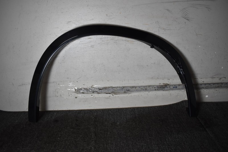 2022 BMW X1 U11 Front right arch trim 51779881962