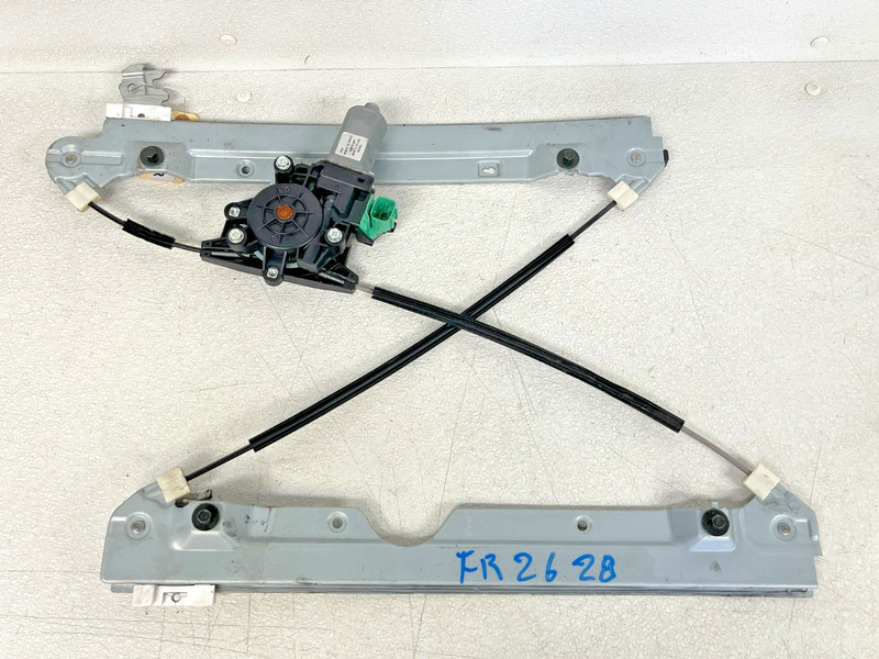 ⭐2011-2020 INFINITI QX80 FRONT RIGHT DOOR WINDOW REGULATOR & MOTOR OEM LOT2628