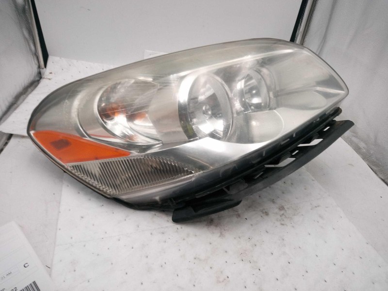 2011 Buick Lucerne Right Headlight Assembly OEM Used White 135K Miles