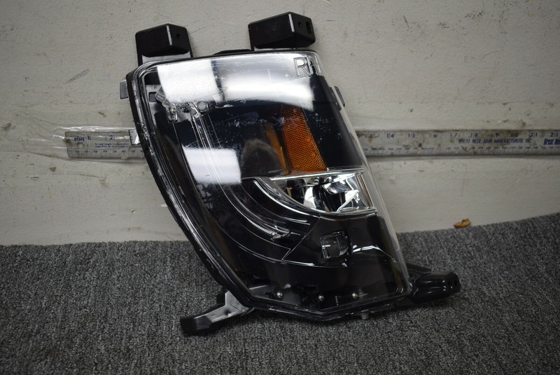 2012-2019 TESLA MODEL S RIGHT SIDE FOG LIGHT FACTORY OEM