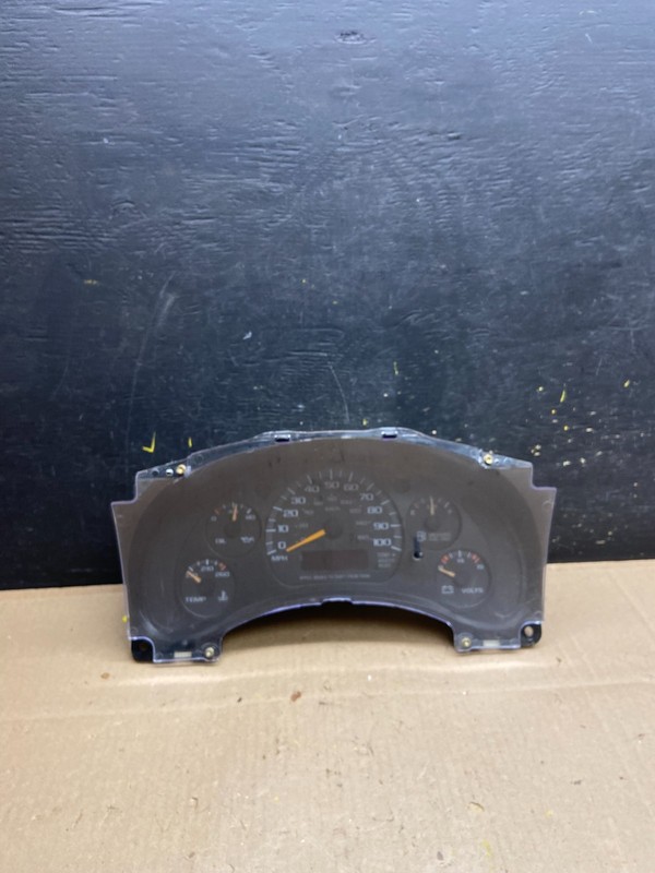 1996 to 2000 Chevrolet Express Speedometer Cluster Gauge OEMT9362 DG