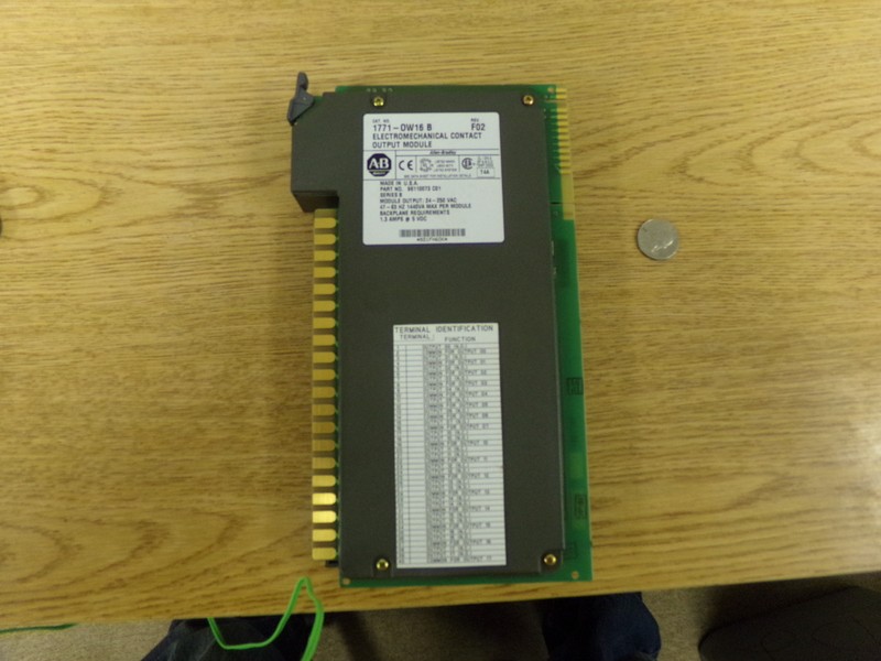 Allen Bradley 1771-OW16/B Rev F02 Electromechanica contact output Module
