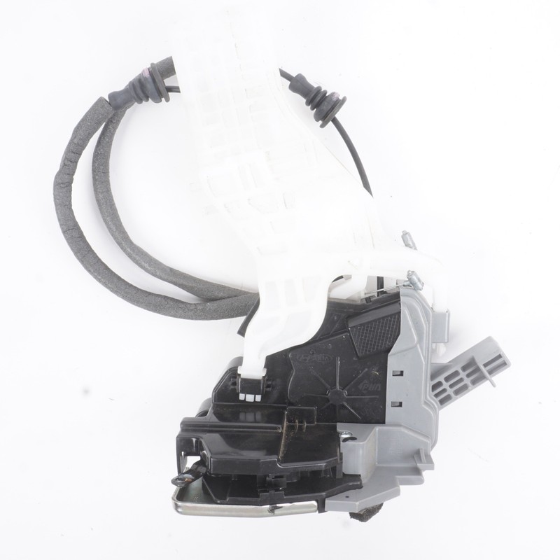 2016 - 2020 Kia Sorento LX Rear Left Side Door Lock Latch Actuator OEM