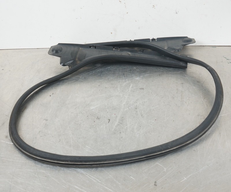 2007 - 2013 Mercedes Benz S Class W221 Gasket Bonnet Hood Seal Fener Panels