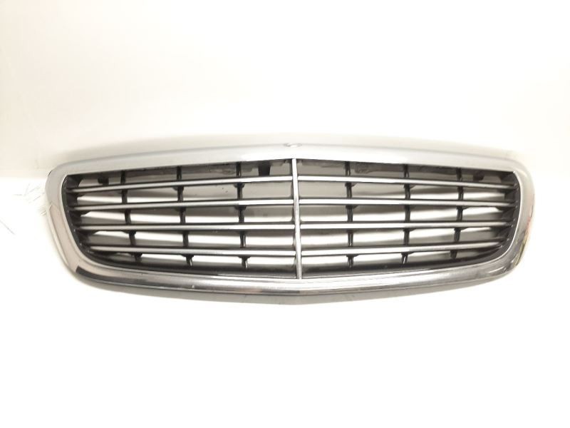 Mercedes 222 S550 Sedan Grille Upper Chrome 2228800583 Notes*